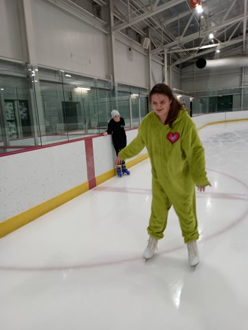 Skating 29
